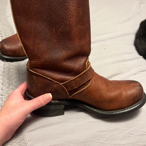 Leather boots - Picture 2 of 2